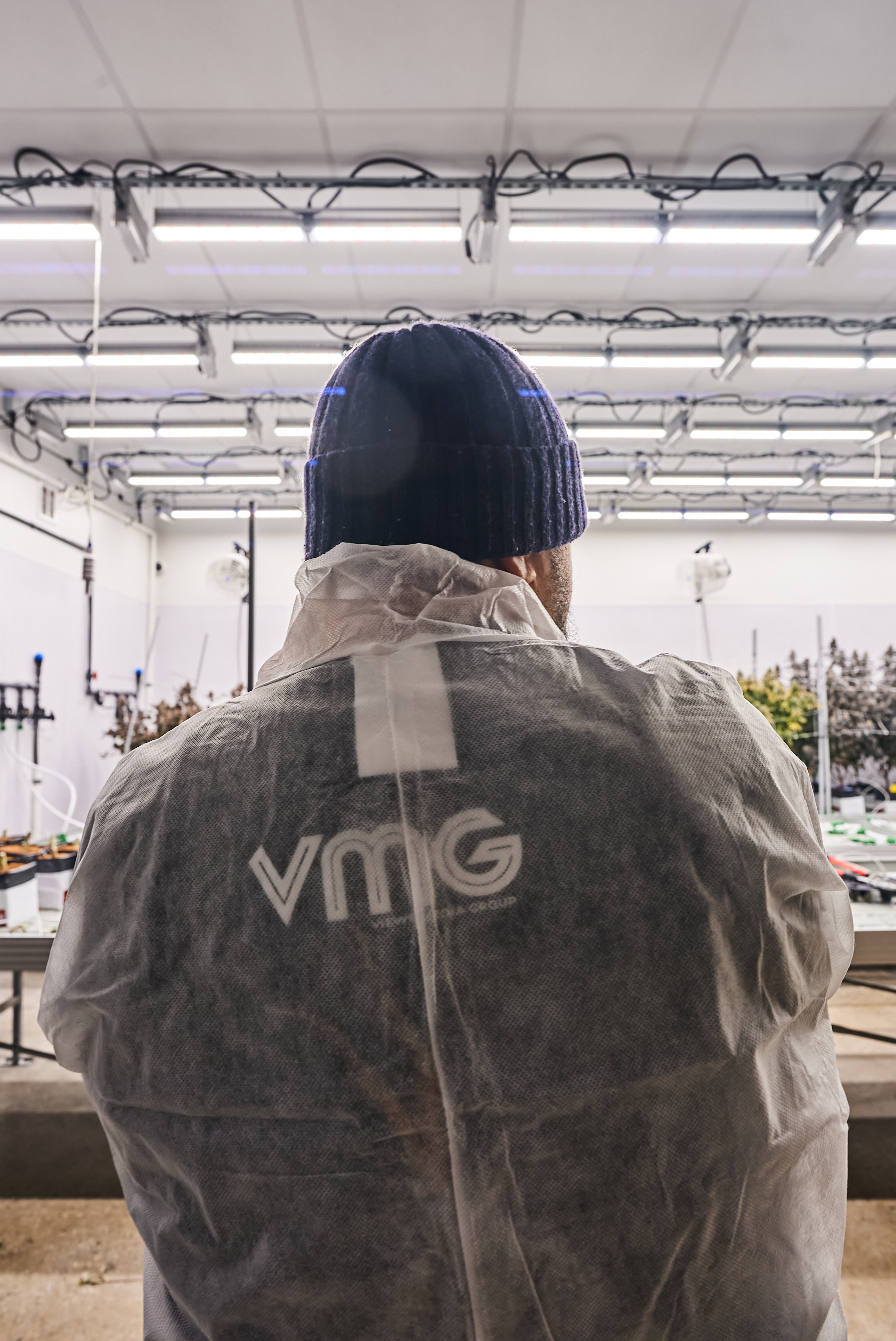 VMG Macro photographer at work
